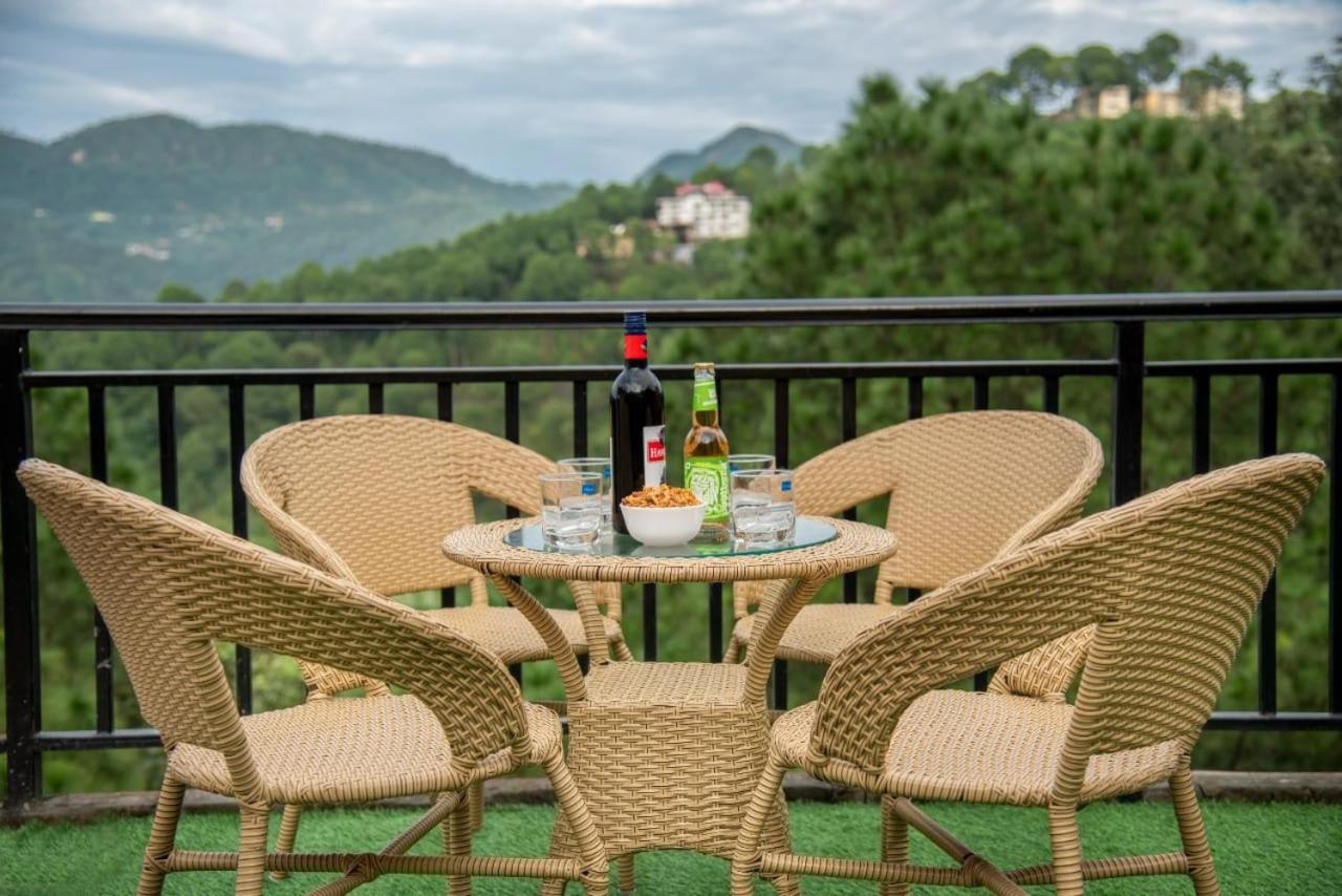 Mystic Kasauli I Pvt Balcony I Peacefull Area I Serviced Apt I By Exotic Stays Exteriér fotografie
