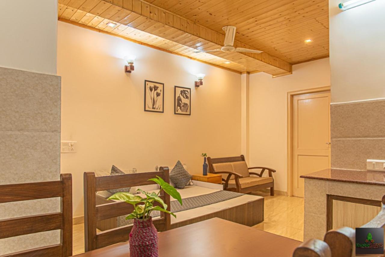 Mystic Kasauli I Pvt Balcony I Peacefull Area I Serviced Apt I By Exotic Stays Exteriér fotografie